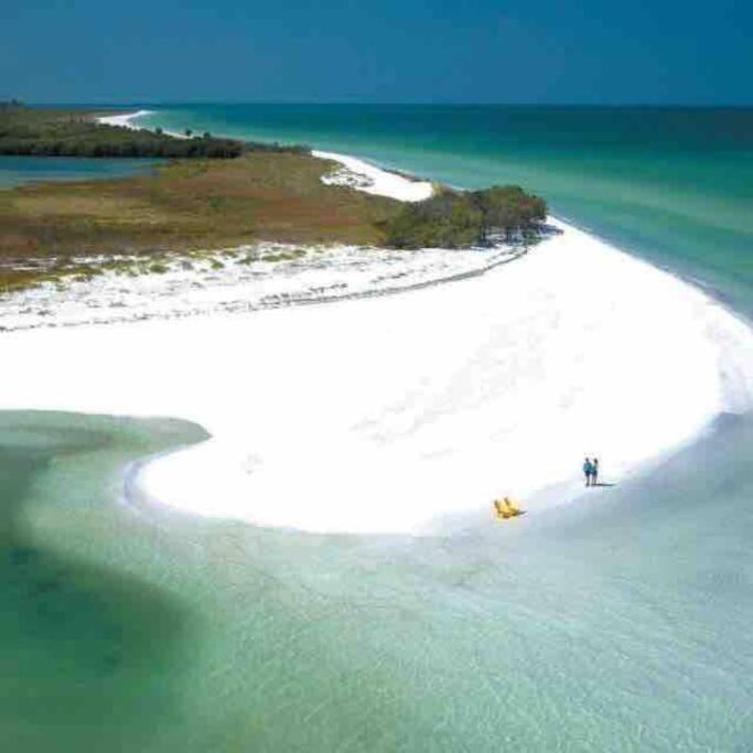 Beach Life At Clearwater 10 Minutes From The Beach Экстерьер фото